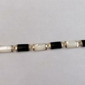 14K Onyx and Pearl Bracelet